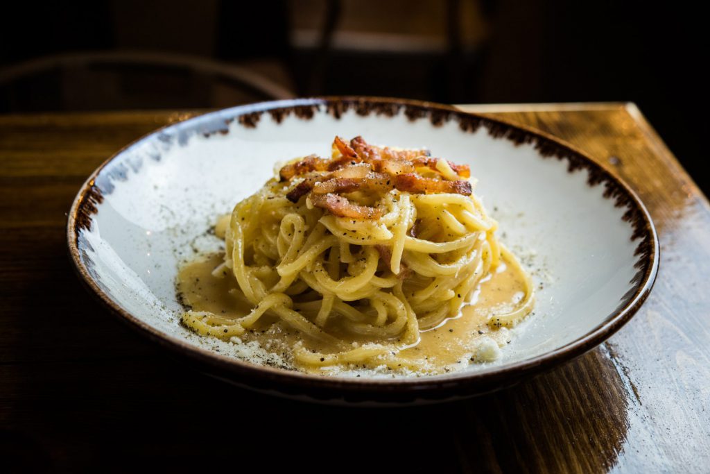 Spaghetti alla carbonara. El Bácaro de Fabio  restaurantes italianos auténticos Madrid
