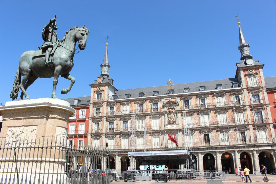 Plaza Mayor de Madrid - escapada a madrid