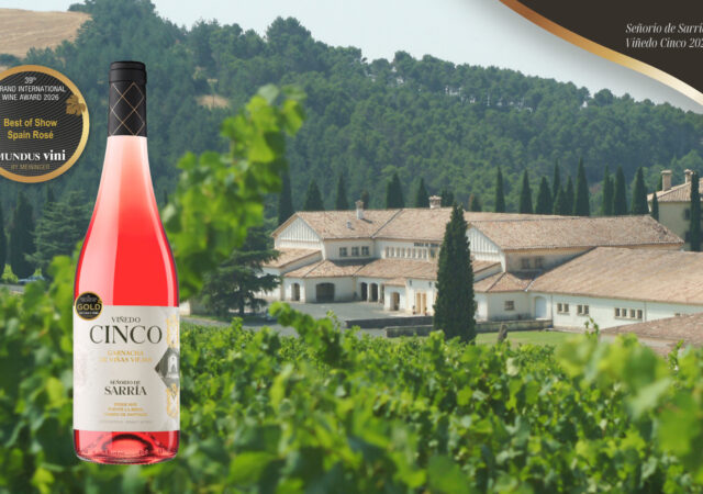 Señorío de Sarría Viñedo Cinco 2025, rosado de Garnacha de viñas viejas de Navarra, premiado en MUNDUS VINI