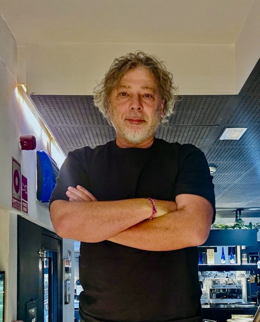 Andrés Madrigal en Materia Prima