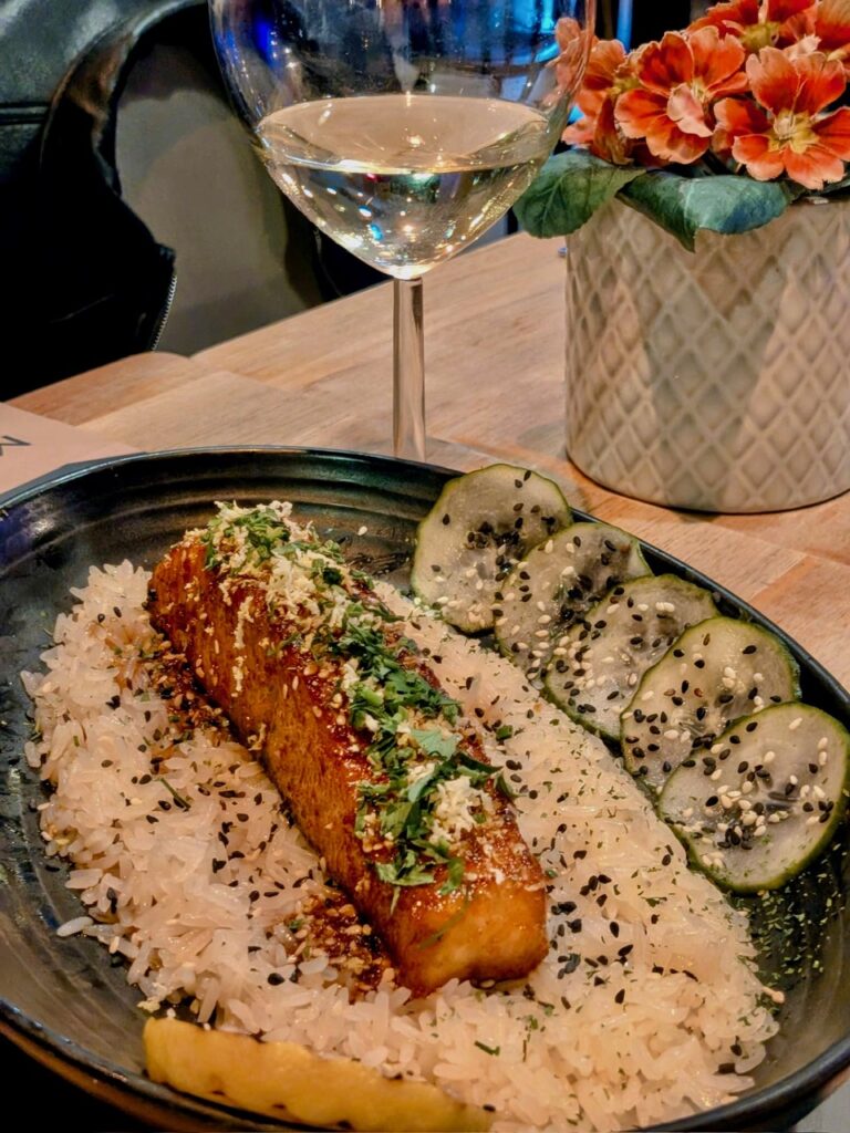 Salmón restaurante Midtown Madrid